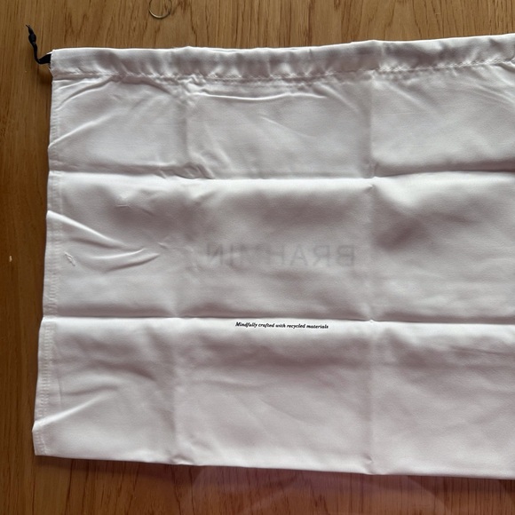 White Drawstring Dust Bag - Picture 2 of 3